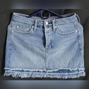 American Eagle Distressed Denim Mini Skirt Women's Size 2